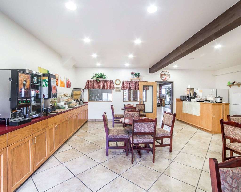 Quality Inn Гелена Ресторан фото