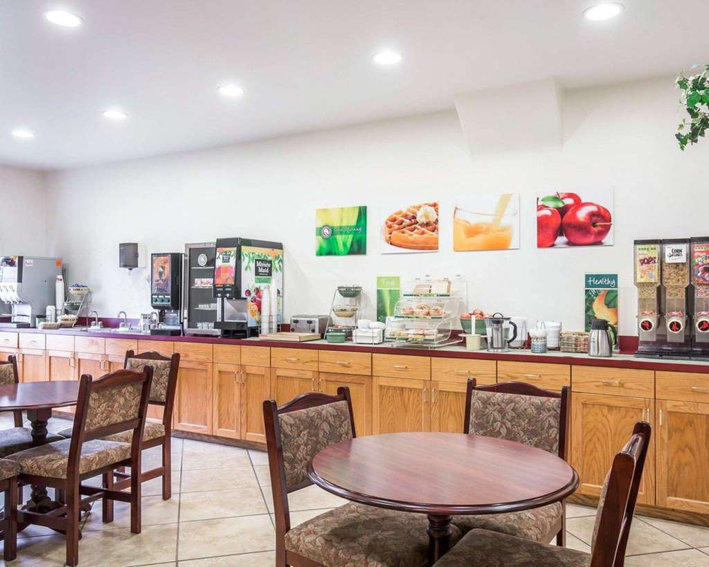 Quality Inn Гелена Ресторан фото